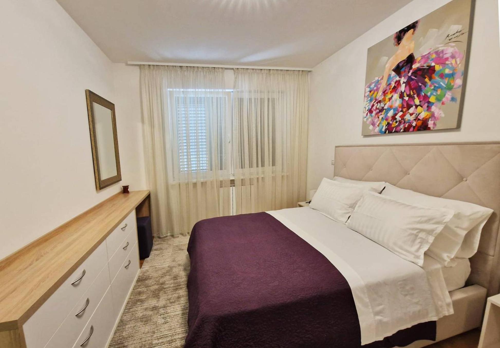Diana Apartment *