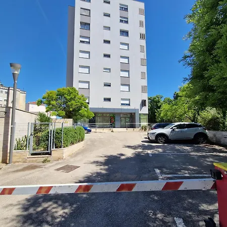 Apartman Diana Zadar Exterior foto